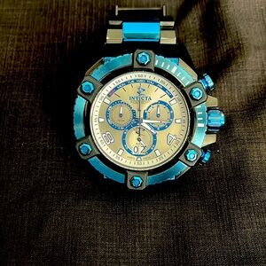 Very nice Invicta Reserve…. Shows signs of wear on the band